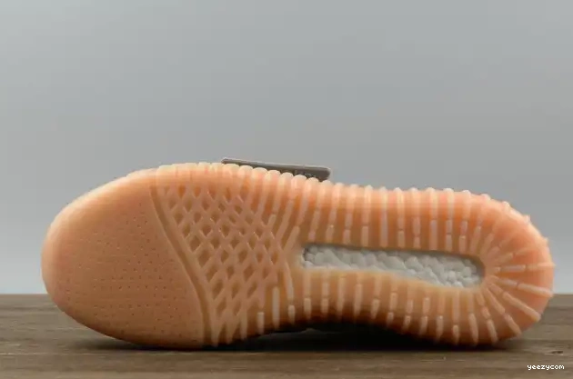 ADIDAS GREY YEEZY DARK LIGHT GLOW BOOST BB1840 GUM 750 0623